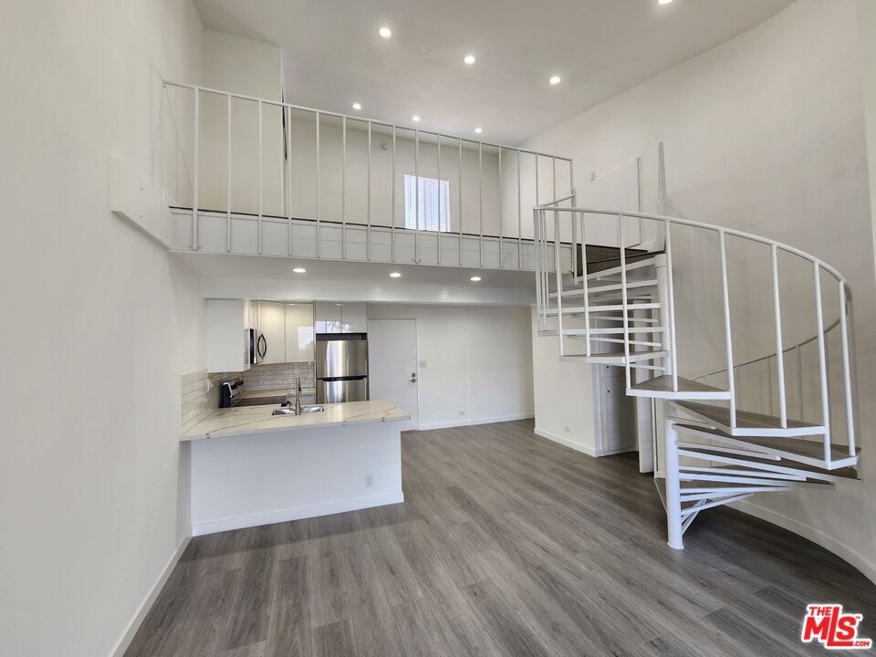 Property Photo: 1440 Veteran Ave CA 90024