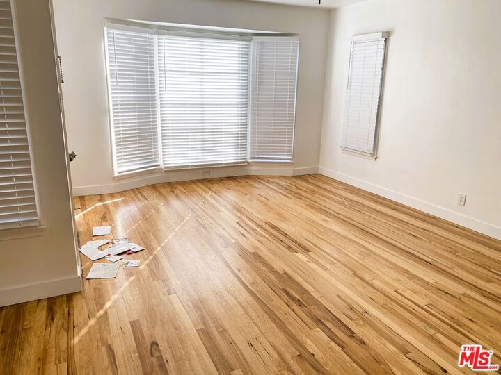 Property Photo: 2616 S Barrington Ave CA 90064
