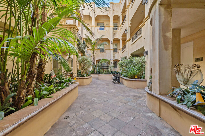 Property Photo:  16123 W Sunset Blvd  CA 90272 