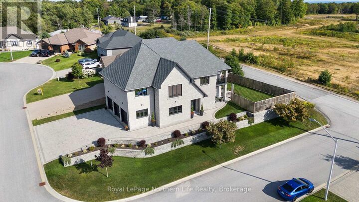 5 Zephyr Heights — photo 1
