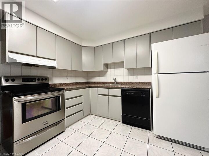 Property Photo:  4107 Jefton Crescent  ON L5L 1Z2 