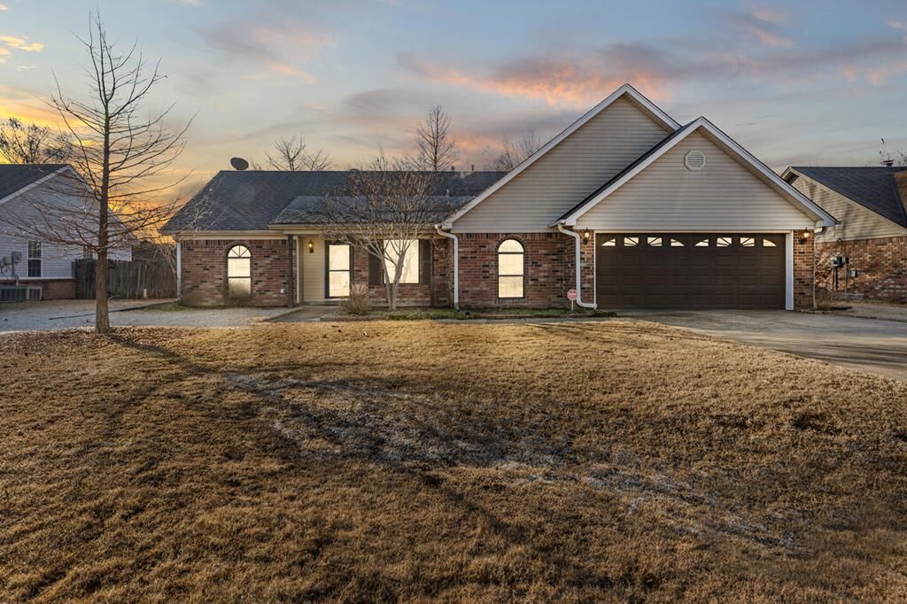Property Photo:  214 Northwind Drive  AR 72364 