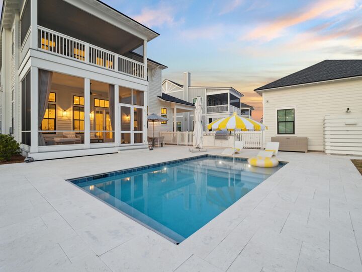 Property Photo: 212 Sawbuck Drive FL 32461