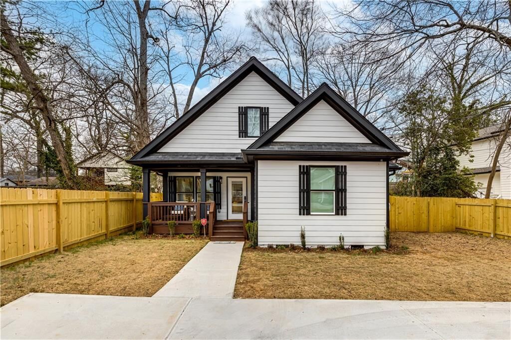 Property Photo:  551 Woodrow Avenue  GA 30354 