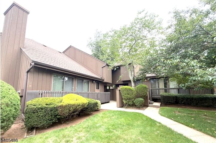Property Photo: 237 Kingsberry Dr 237 NJ 08873