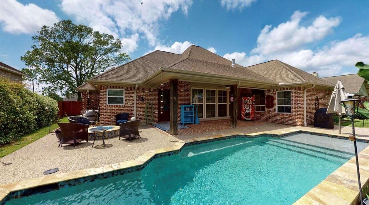 Property Photo:  104 Mockingbird Lane  TX 77611 