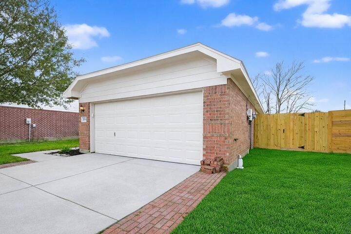 Property Photo:  21519 Sapphire Court  TX 77449 