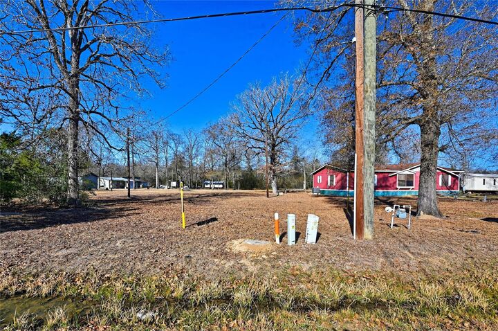 Property Photo:  236 Chris Brent Drive  TX 77351 