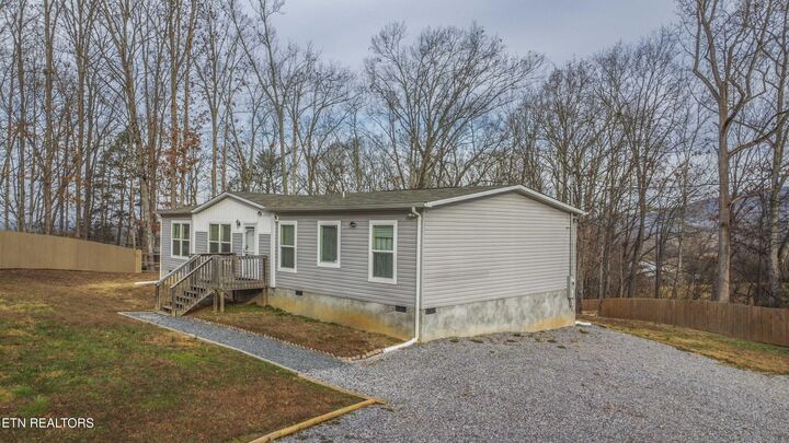 Property Photo:  2744 Maplecrest Lane  TN 37876 