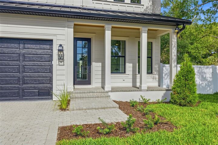 Property Photo:  2936 W Rogers Avenue  FL 33611 