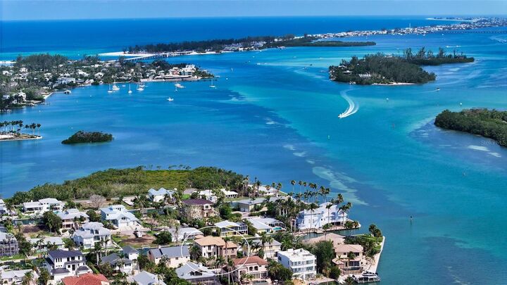 Property Photo:  795 Marbury Lane  FL 34228 