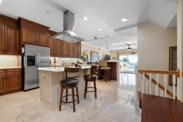 Property Photo:  9923 Manatee Avenue W  FL 34209 