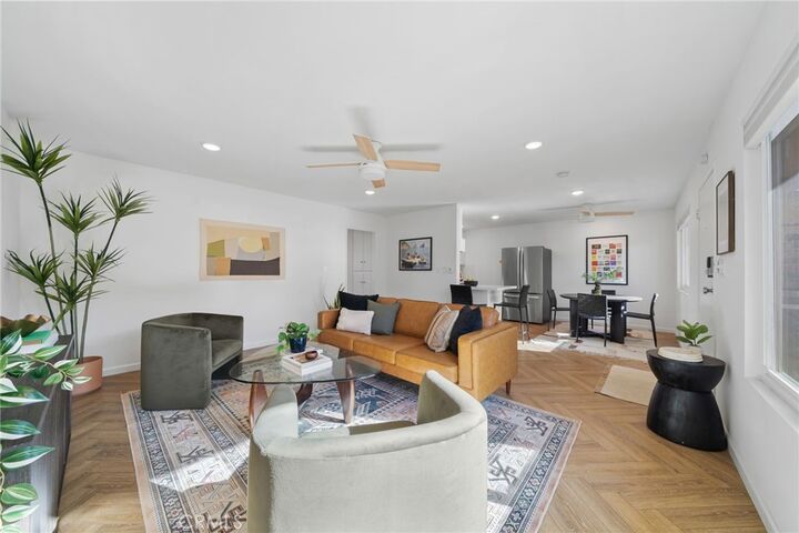 Property Photo:  345 Wisconsin 306  CA 90814 