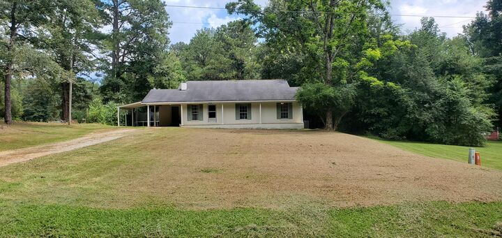 Property Photo: 1482 Nita Lake Road MS 38843