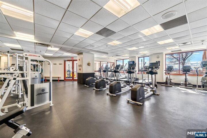 Property Photo:  100 Old Palisade Road 803  NJ 07024 