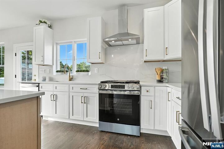 Property Photo: 190 Canterbury Avenue NJ 07031