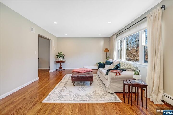 Property Photo:  12 Maple Avenue  NJ 07463 