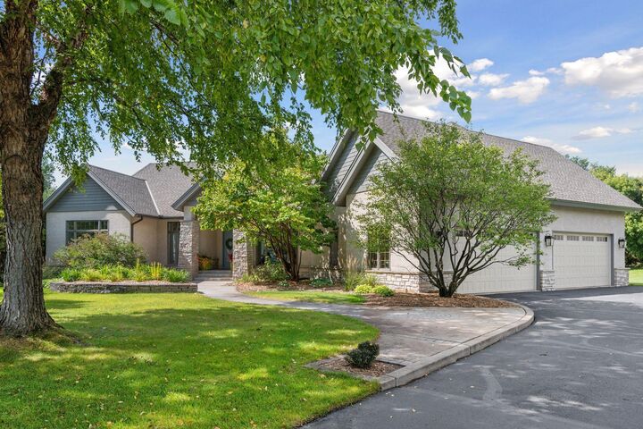 Property Photo:  2125 Carriage Lane  MN 55391 