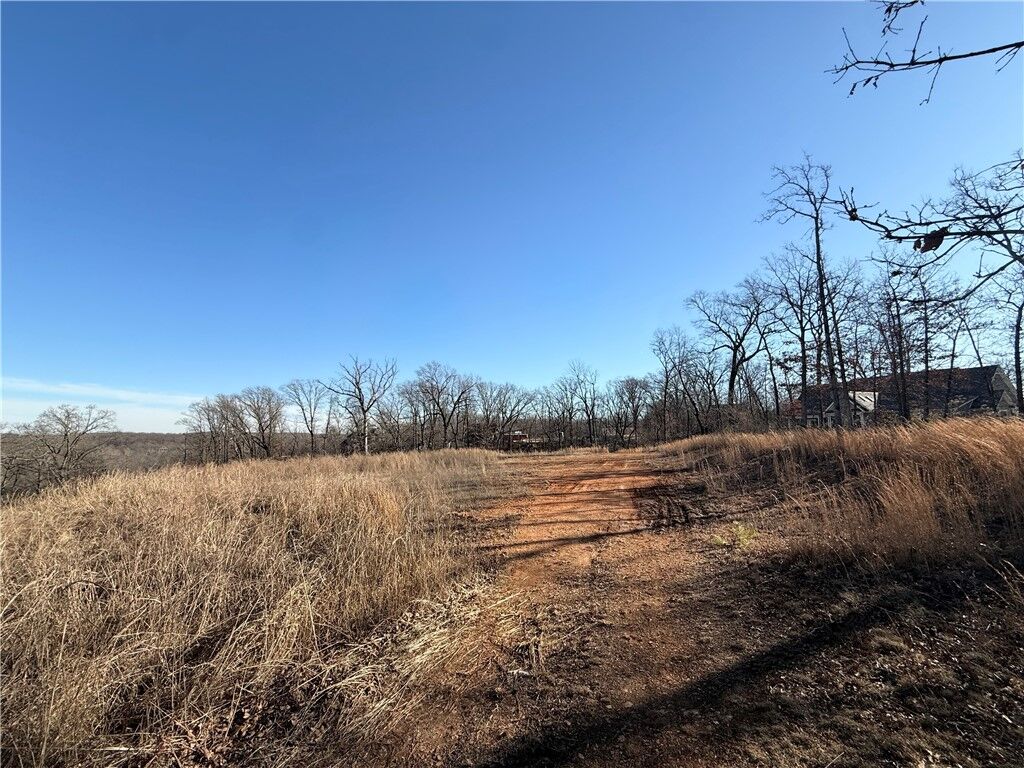 Property Photo:  22437 Rim Crest Court  AR 72761 