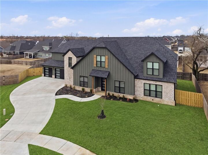 Property Photo:  6416 S 59th Street  AR 72758 