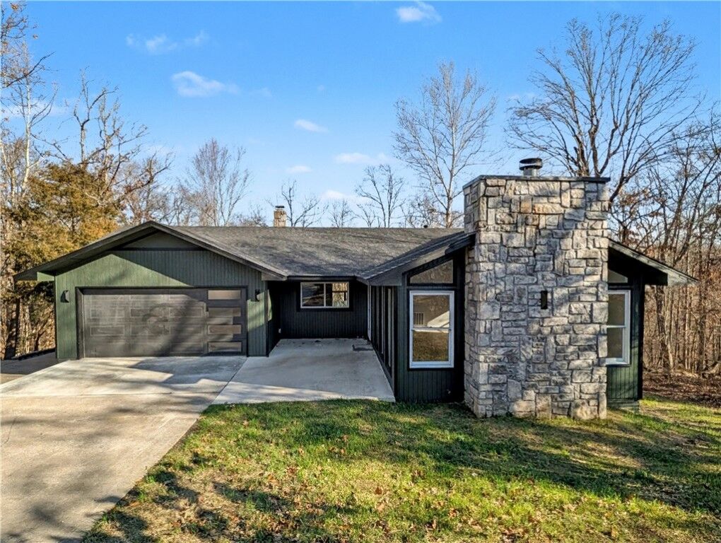 Property Photo:  5 Drayton Circle  AR 72715 