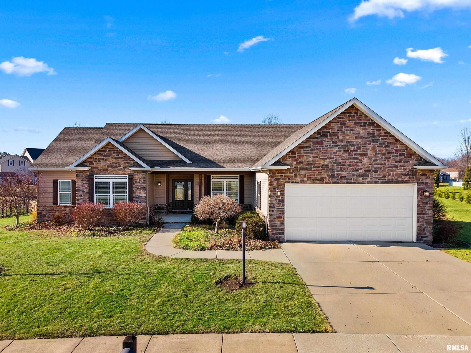 Property Photo:  526 N Hurff Drive  IL 61529 