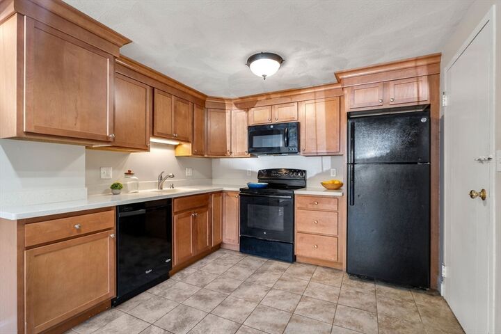 Property Photo:  1105 Lexington Street 4-1  MA 02451 