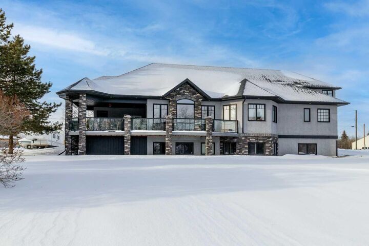 Property Photo: 2120 18 Avenue AB T0M 0V0