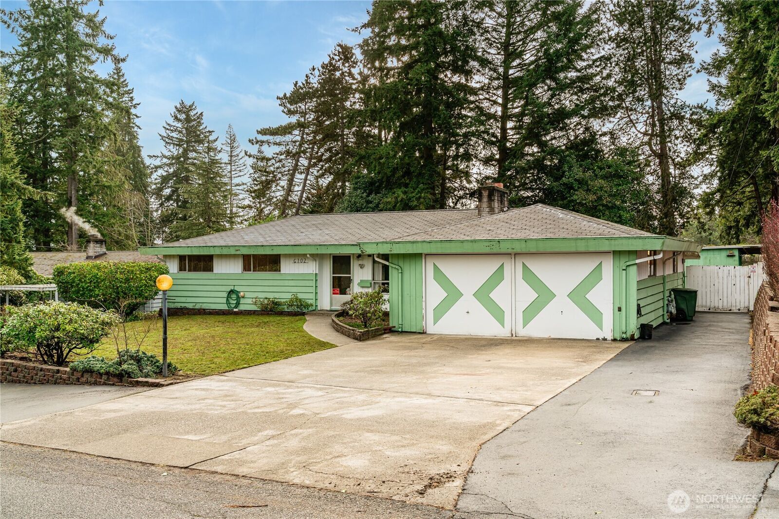 Property Photo:  6702  193rd Street SW  WA 98036 