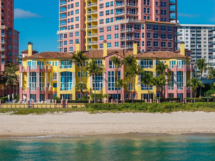 Property Photo: 2160 N Ocean Boulevard Iii FL 33305