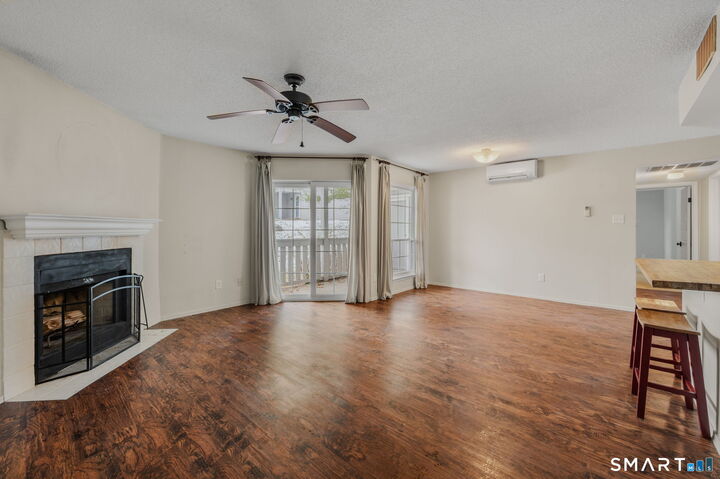 Property Photo:  74 Crown Knoll Court Apt 167  CT 06340 