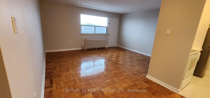 Property Photo:  1305 Wilson Avenue S 304  ON M3M 1J4 