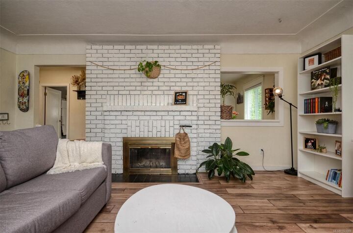 Property Photo:  271 Battleford Ave  BC V8Z 1K7 