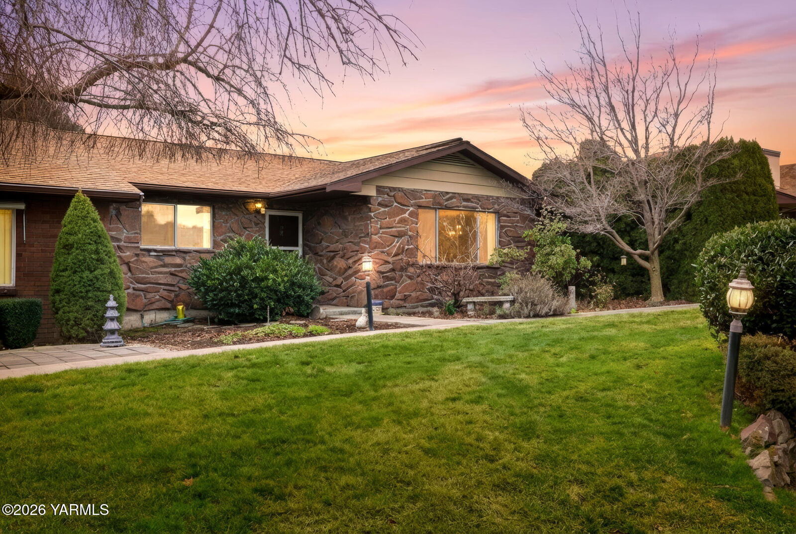 Property Photo:  5901 Barge St  WA 98908 