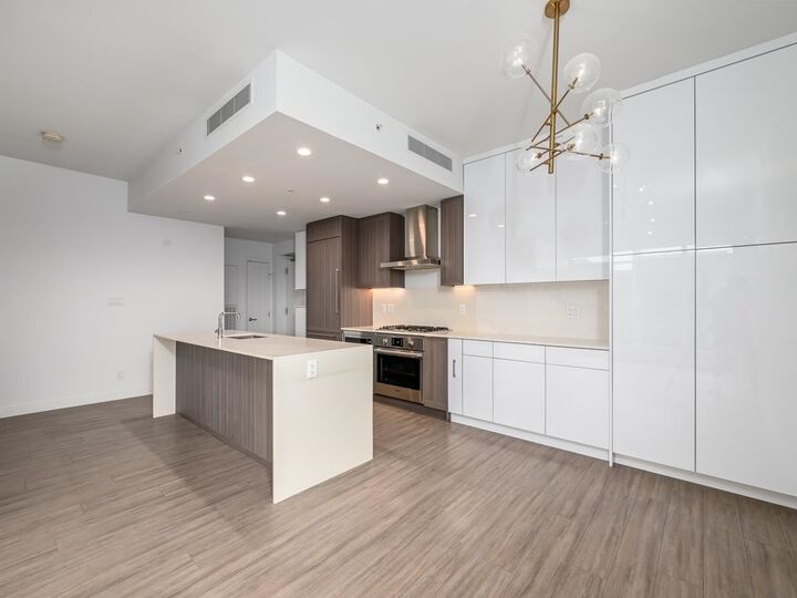Property Photo:  2351 Beta Avenue 301  BC V5C 0M2 