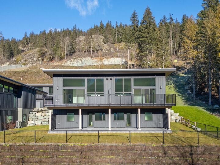 Property Photo: 4000 Sunstone Way 25 BC V0N 2L3