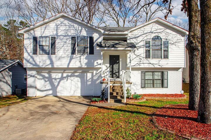 Property Photo:  1501 Calgary Cove  AR 72211 