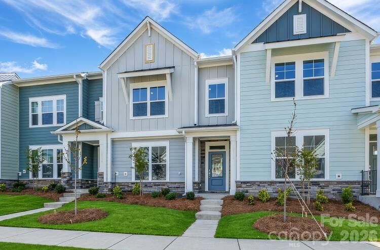 Property Photo: 10112 Mamillion Drive NC 28078
