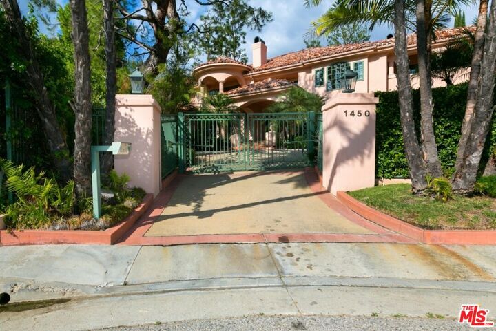 Property Photo: 1450 Cuesta Linda CA 90272