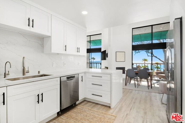 Property Photo:  26665 Seagull Way  CA 90265 