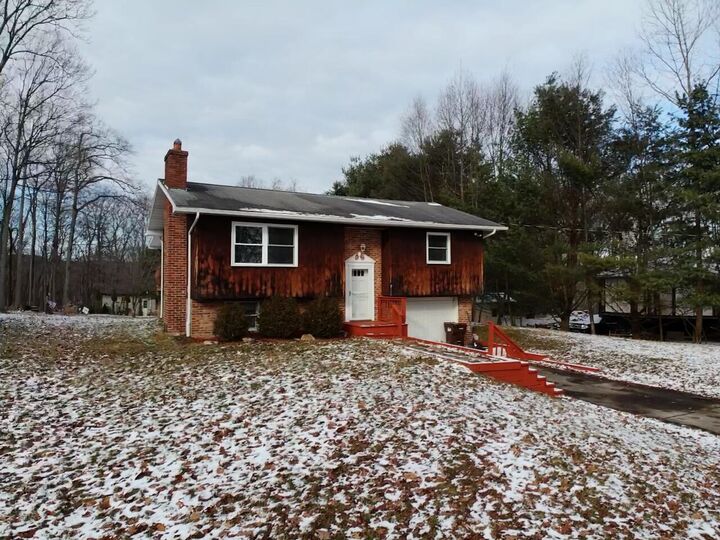Property Photo:  141 Davy Ct  PA 15801 