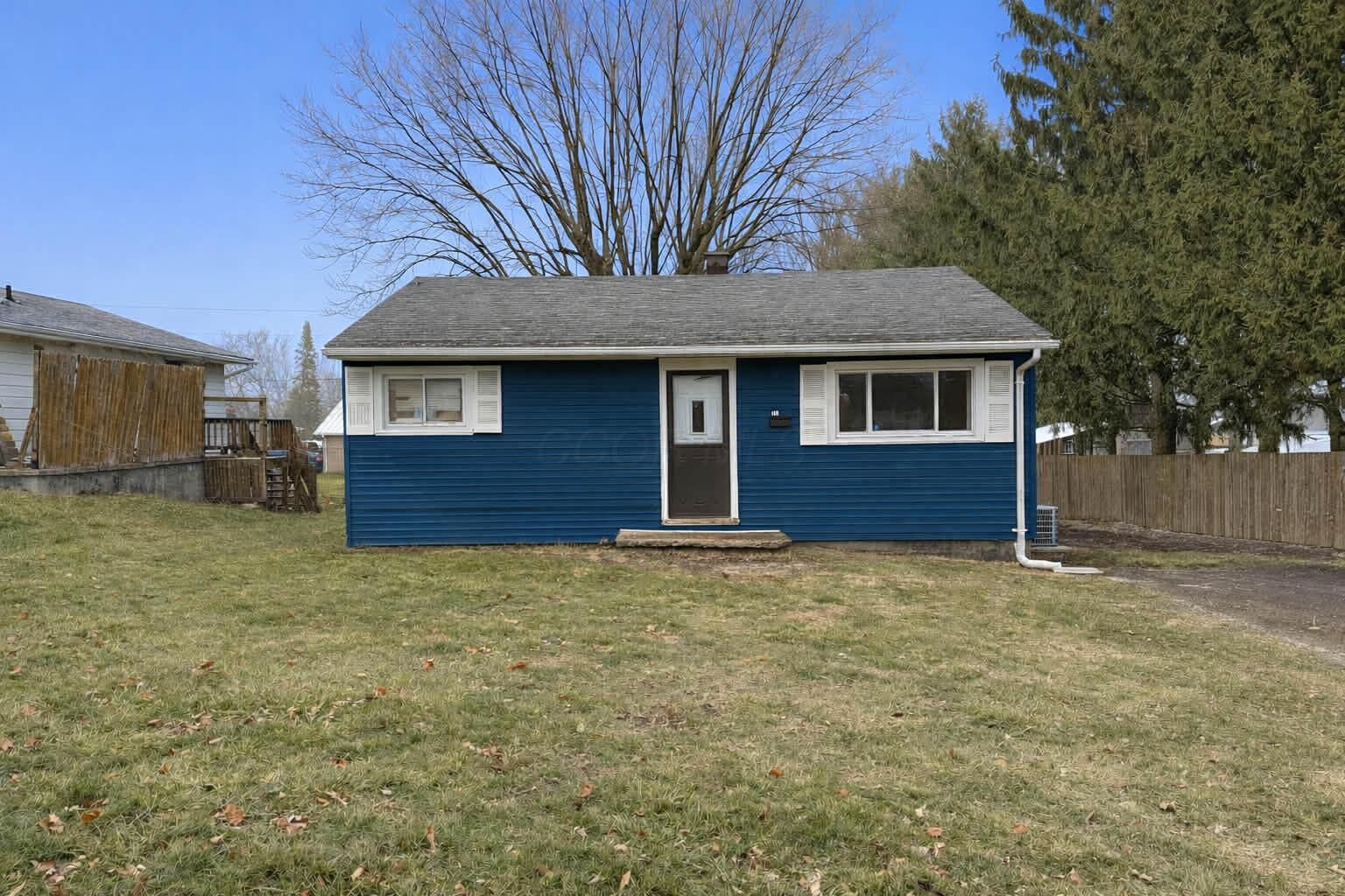 Property Photo:  118 Pleasant Street  OH 43044 