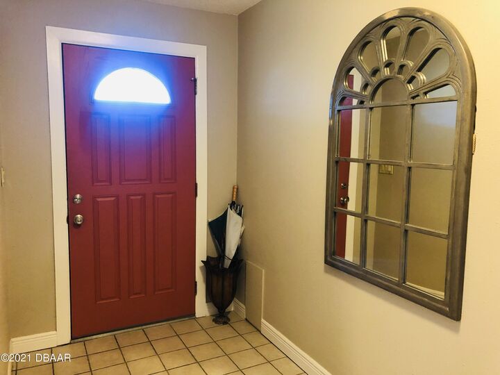 Property Photo: 3011 Princeton Avenue FL 32118