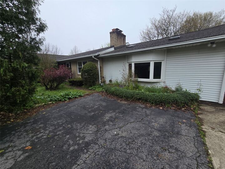 Property Photo:  4720 Lawndale Drive  PA 16506 