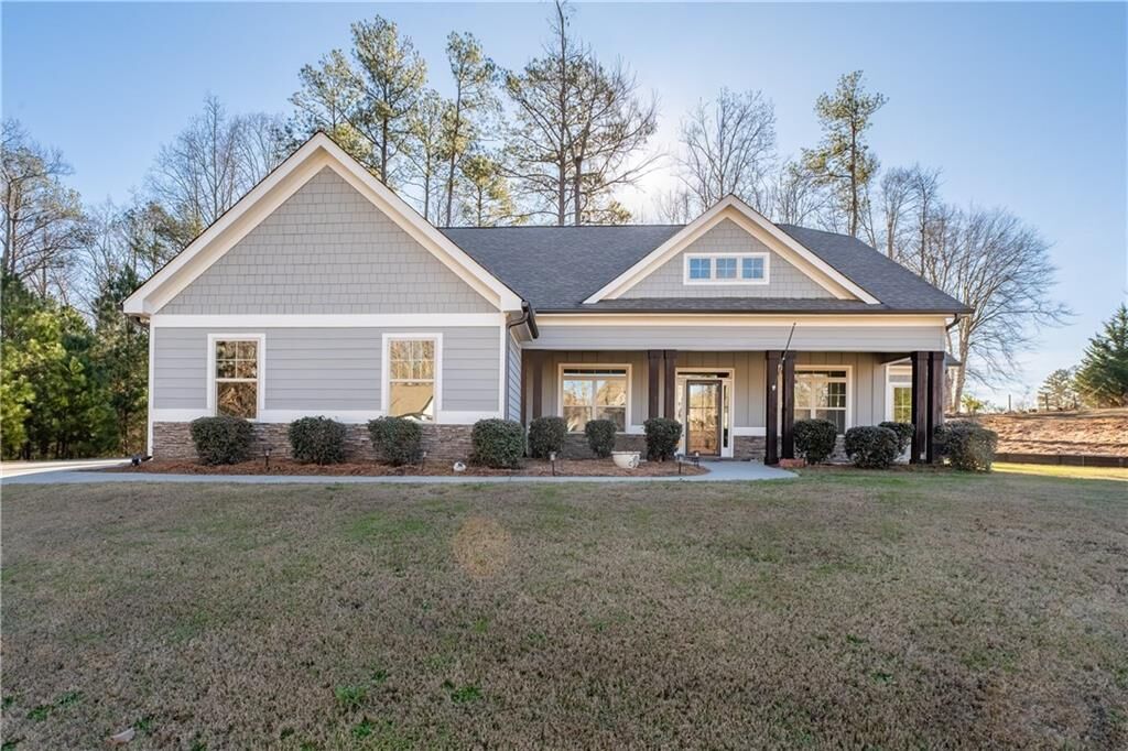 Property Photo:  350 Stonegate Court  GA 30157 
