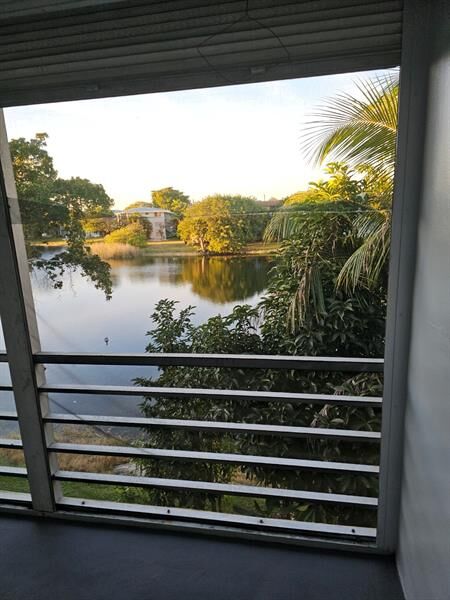 Property Photo: 5335 NW 10th Ct 307 FL 33313