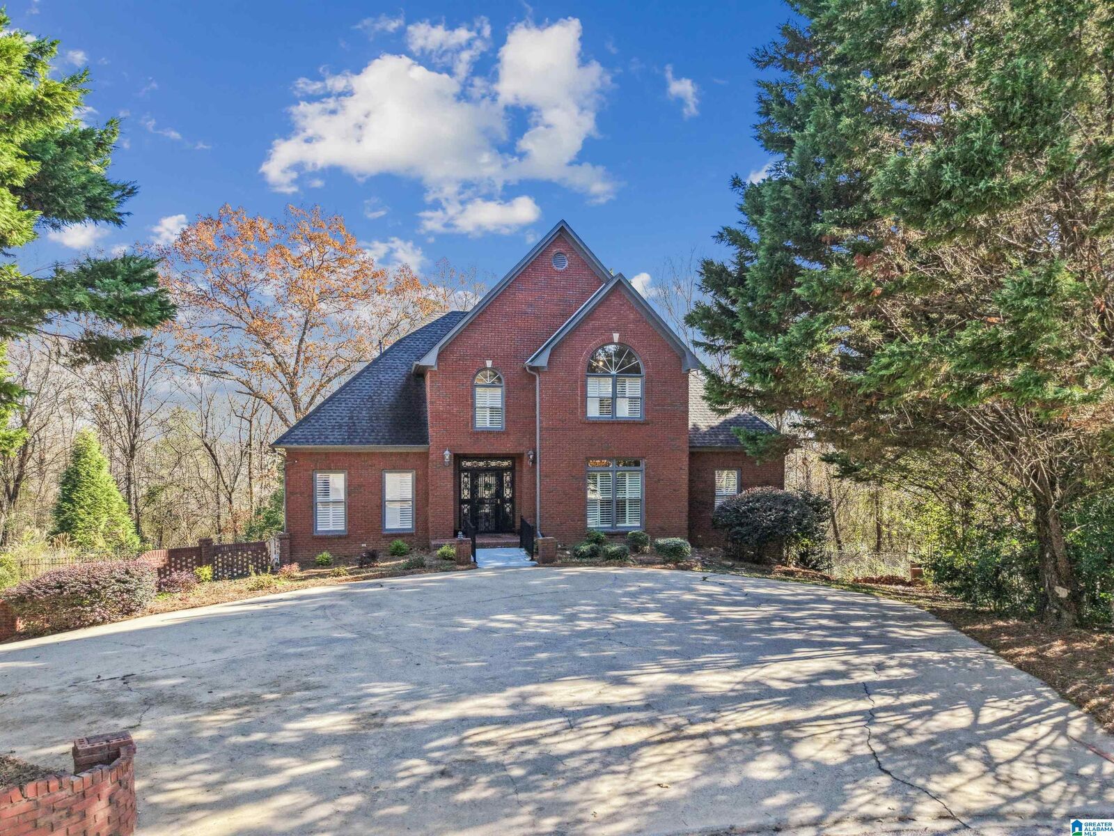 Property Photo:  709 Cunningham Circle  AL 35173 