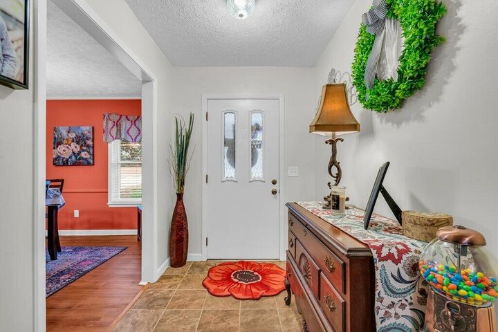 Property Photo:  102 W Williamsburg Dr  MS 39759 