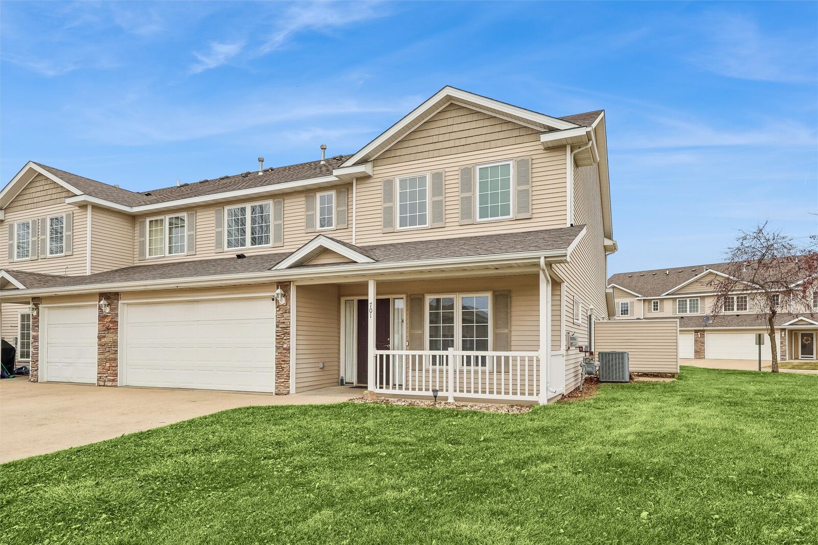 Property Photo:  2101 Meadow Court 701  IA 50320 
