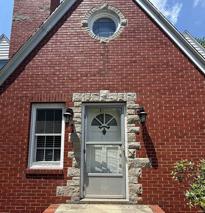 Property Photo:  701 N Meridian Street  IN 47501 